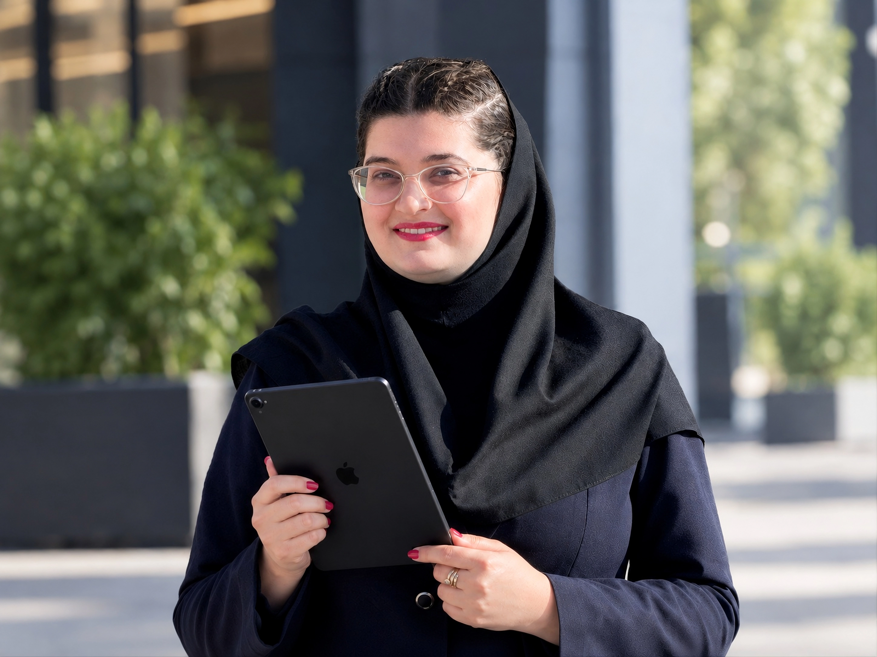 کارشناس همکار الویا